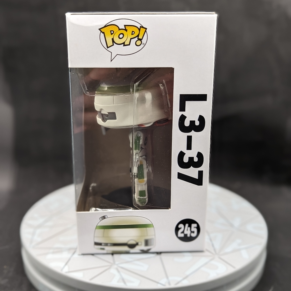 L3-37 droid Funko pop
